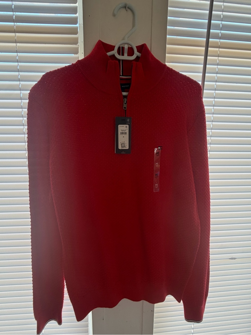 Tommy Hilfiger Men's Red 1/4 Tommy Hilzip Mock Neck Knit. pullover sweater SizeM